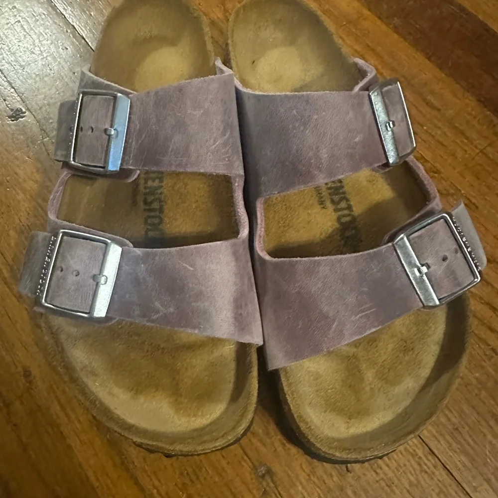 Birkenstock Lavender Oiled Leather Sandals - Picture 2 of 3